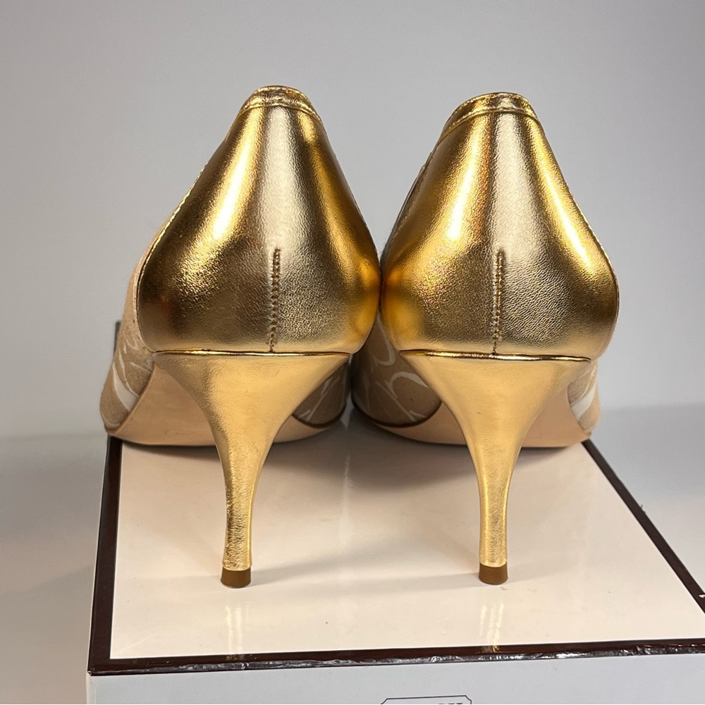 NIB Coach Hayes Khaki Signature Canvas/Gold Leather Peep Toe Heels Sz 9 - Picture 7 of 12